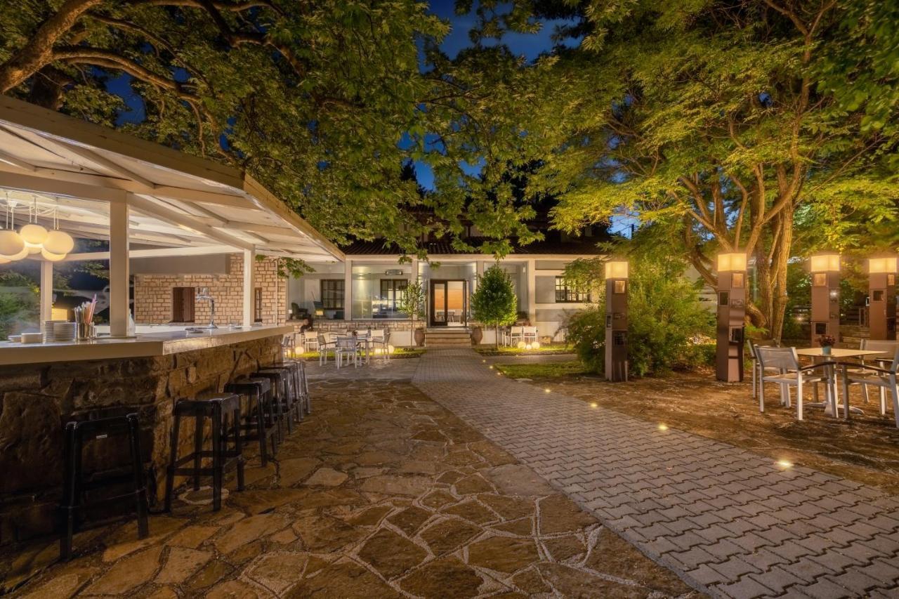Κonitsa Gefyri Hotel Коница Екстериор снимка