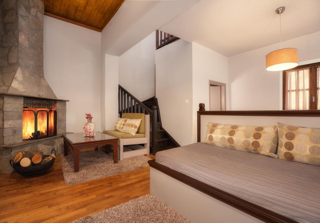 Κonitsa Gefyri Hotel Коница Екстериор снимка